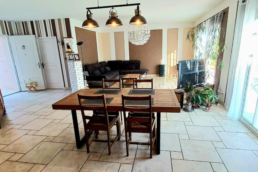 Villa 140 M² Hab. Avec Piscine Castres  Eksteriør bilde